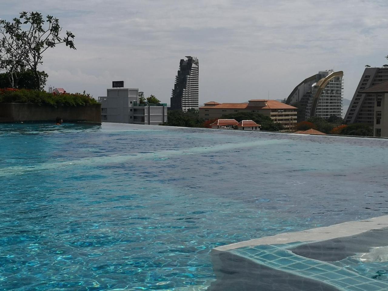 Lumpini Vacation Apartment Pattaya Extérieur photo